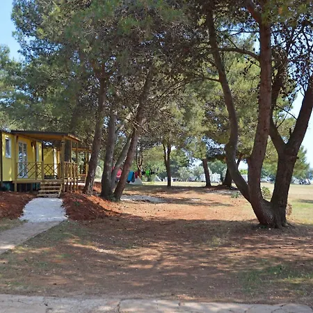 Casa de Férias Holiday Camping Pineta.7 Fažana